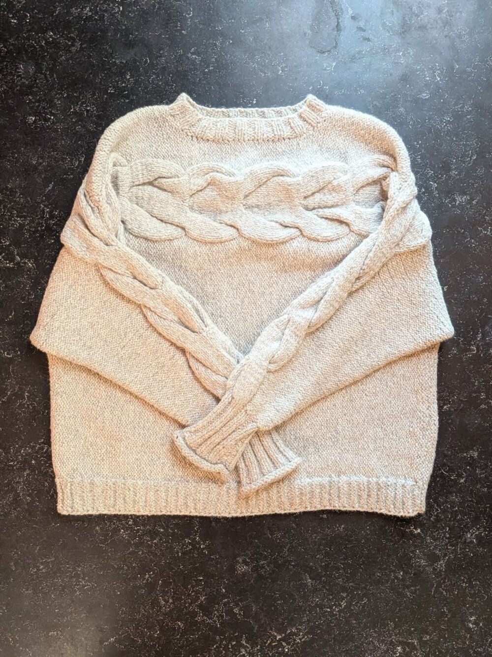Jūra Knotty Ones Sweater